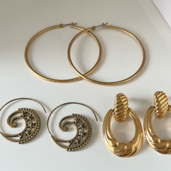 Thrifted vintage earrings bundle - Picture 3 of 3